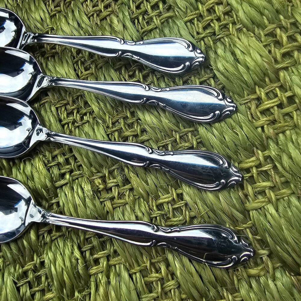 Oneida Strathmore Spoon 6" teaspoon stainless scrolls classic romantic timeless - Picture 4 of 7